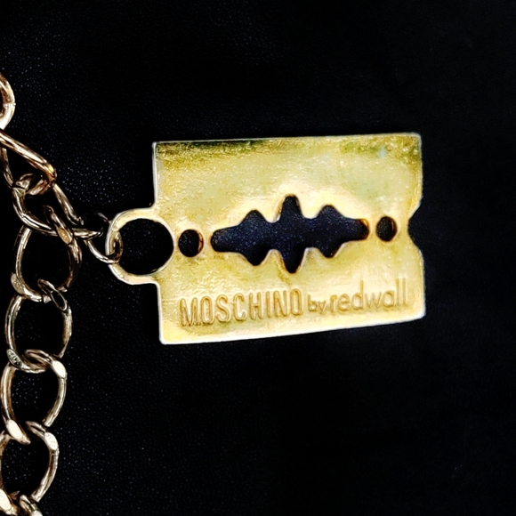 Rare Vintage Moschino Gold Charm Belt/Necklace - Picture 4 of 10